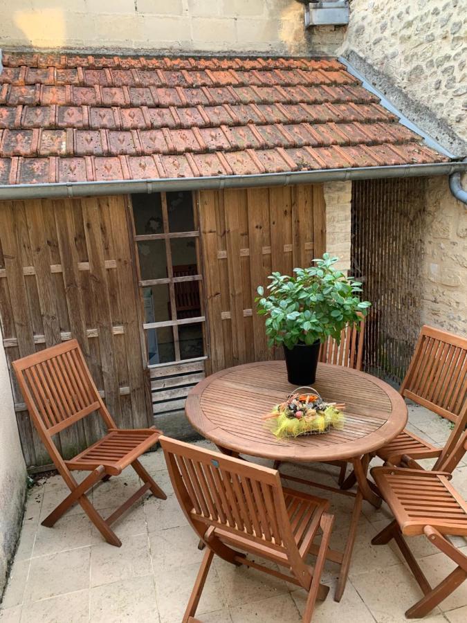 Villa Private House With A View On Bayeux'S Cathedrale Exterior foto